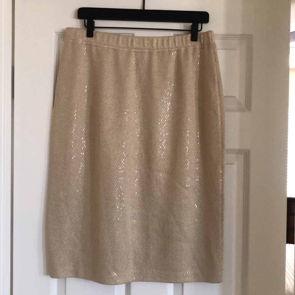 Gold knit St John skirt